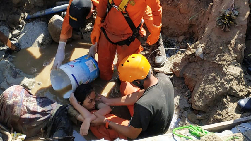 indonesia-tsunami-reuters-wb.jpg