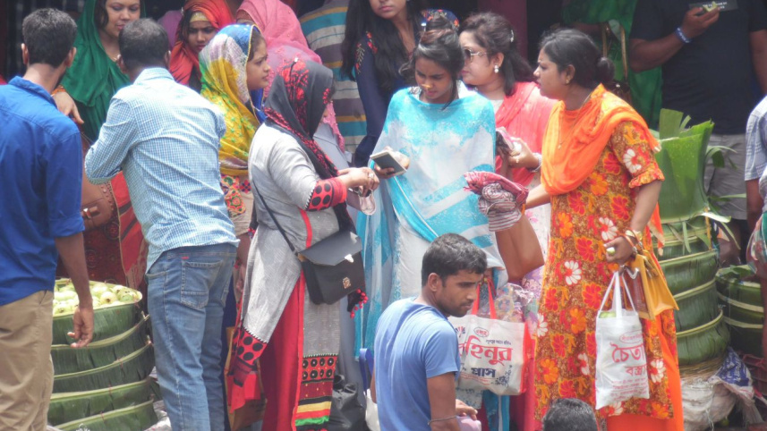 jhalkhati_guava_market_2.jpg