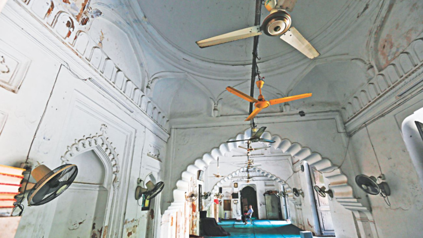 mosque1_0.jpg