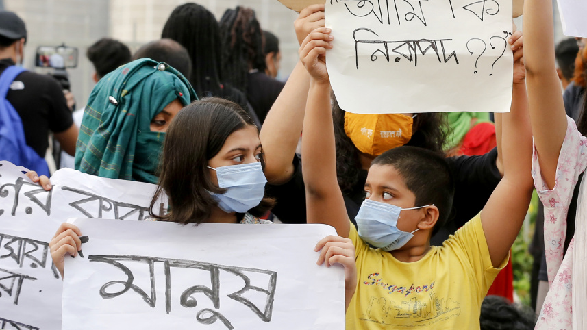 oc_manik_miah_avenue_anti_rape_protest_18.jpg
