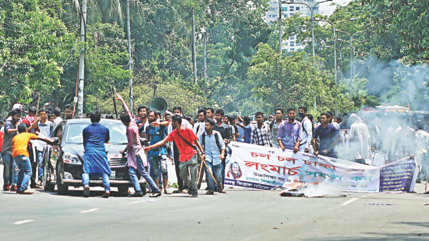 shahbagh_in_chaos2.jpg