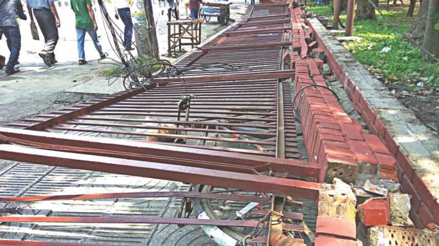 shahbagh_in_chaos5.jpg