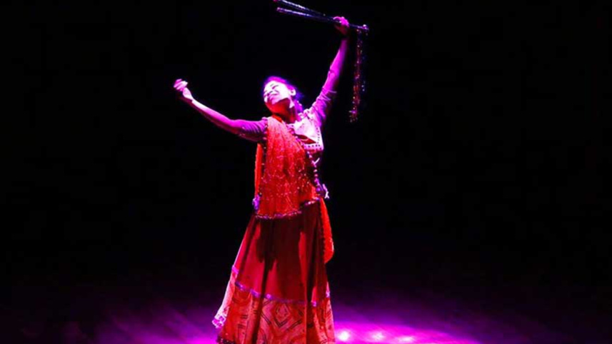 theatre1_2.jpg