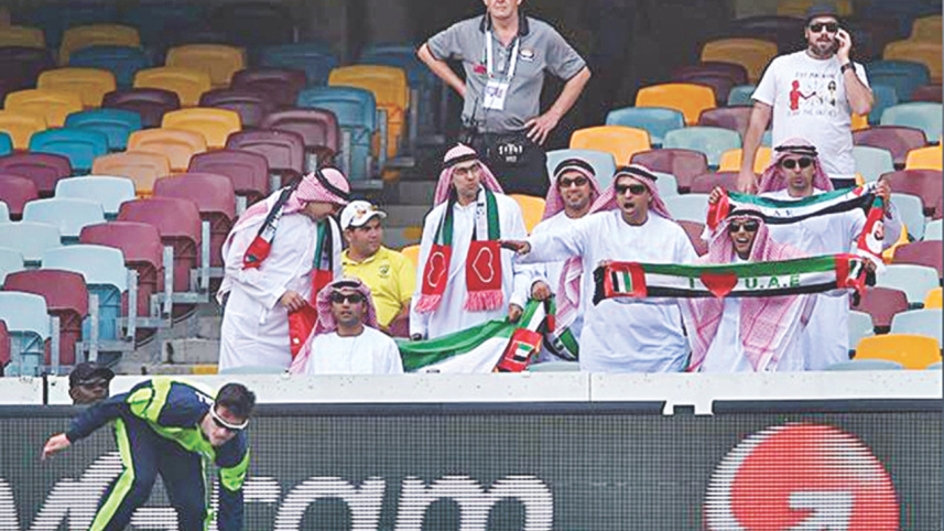 uae fans.jpg
