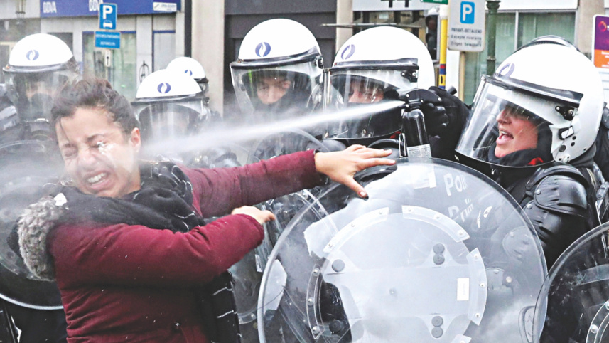 yellow_vests_1.jpg