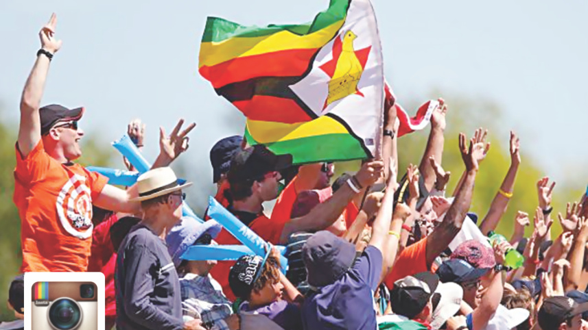 Zimbabwe fans 