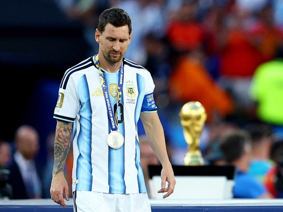 2026-07-19T225913Z_1476681791_UP1EM7J1RUOIB_RTRMADP_3_SOCCER-WORLDCUP-ESP-ARG.JPG