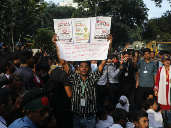 HSC students are protesting in Bangladesh