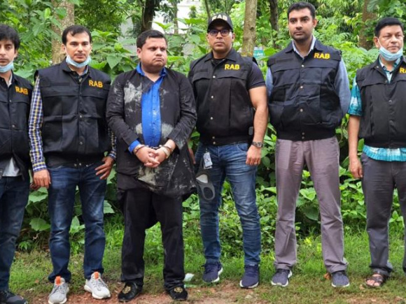 Rab arrested Shahed with illegal arms in a border area of Satkhira on July 15, 2020. File Photo: Collected