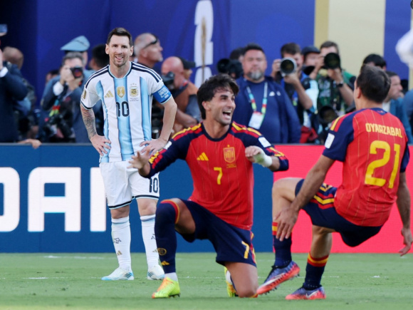 Torres.jpg