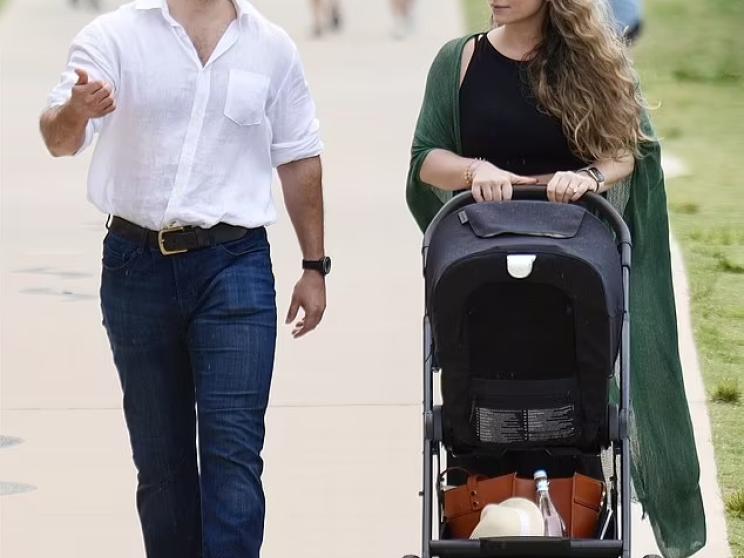 henry_cavill_and_natalie_viscuso_1.jpg