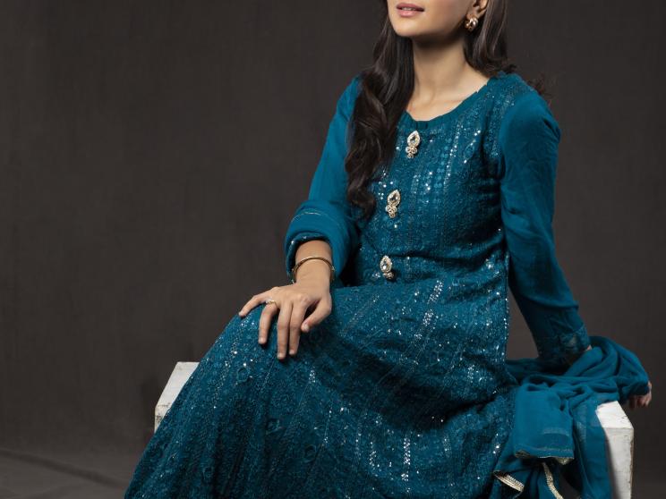 Sabila debuts, ‘Taandob’ ensues