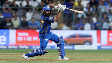 2026-03-29T171346Z_651591323_UP1EM3T1BUXQK_RTRMADP_3_CRICKET-IPL-MI-KKR.JPG