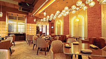 farzi-cafe1.jpg