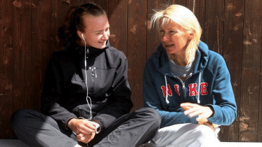 Krejcikova-Novotna.gif