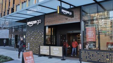 Amazon_Go_in_Seattle,_December_2016.jpg