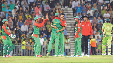 Taskin Ahmed 