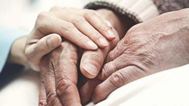 caring_for_the_elderly_file_photo.jpg