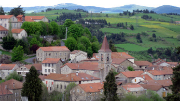 Chambon-le-Chateau-wb.jpg