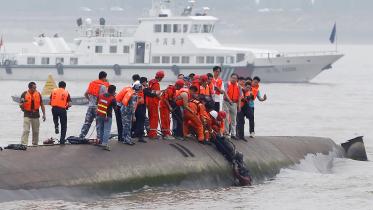 china-ship-capsize-1-WB.jpg