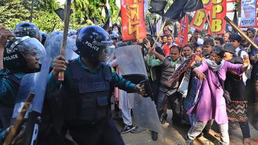 Clash 2_Amran.jpg