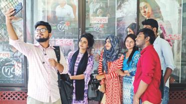 Film Debi