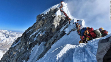 Everest.jpg