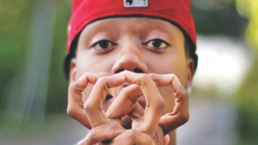 Finger tutting.jpg