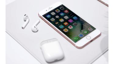 iPhone-7WB.jpg
