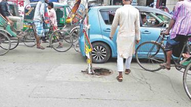 manhole.jpg