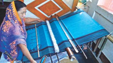 Manipuri saris.jpg
