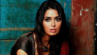 Meenakshi Dixit