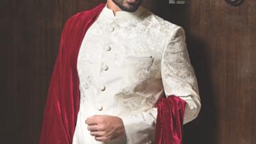 MODEL AZIM.jpg