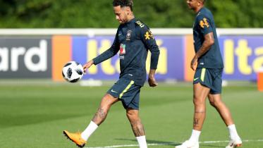 Neymar training.JPG