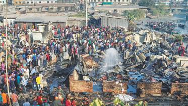 slum fire1.jpg