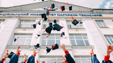 Student-web.jpg