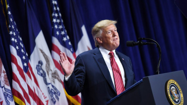 Trump-wb.jpg