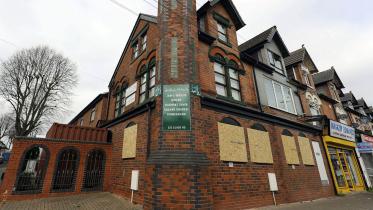 UK mosque.jpg