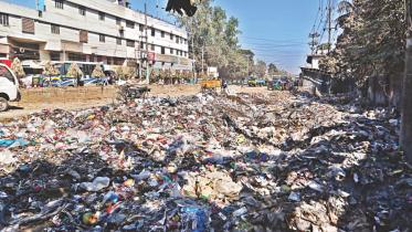 Garbage on road!