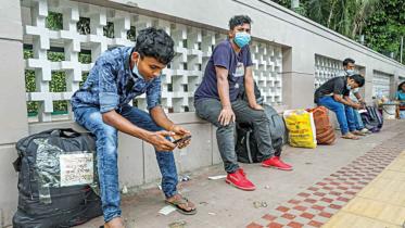 puzzled-migrant-workers.jpg