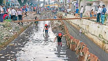 canal-at-muradpur.jpg