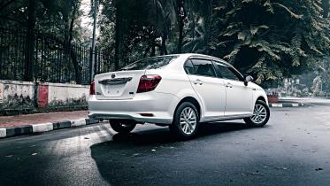 toyota-axio1.jpg
