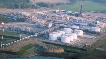 dependent-on-lng-import.jpg