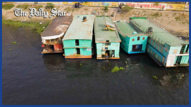 inside_bd_floating_hotel_web.jpg