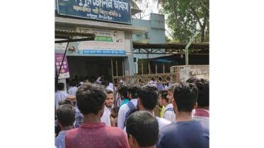powrer_office_besieged_picture-2_with_news.jpg