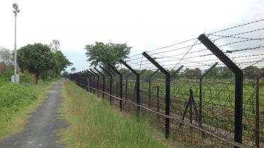 indo_bangladesh_border_0.jpg