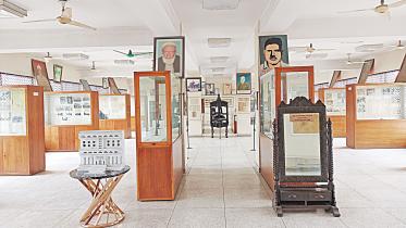 dhaka-nagar-jadughar-1.jpg