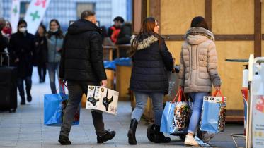 germans-turn-to-food-banks.jpg