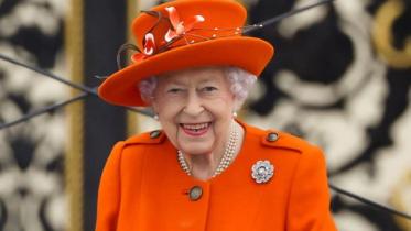 queen_elizabeth_2.jpg