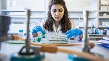 photo_women_in_stem.jpg